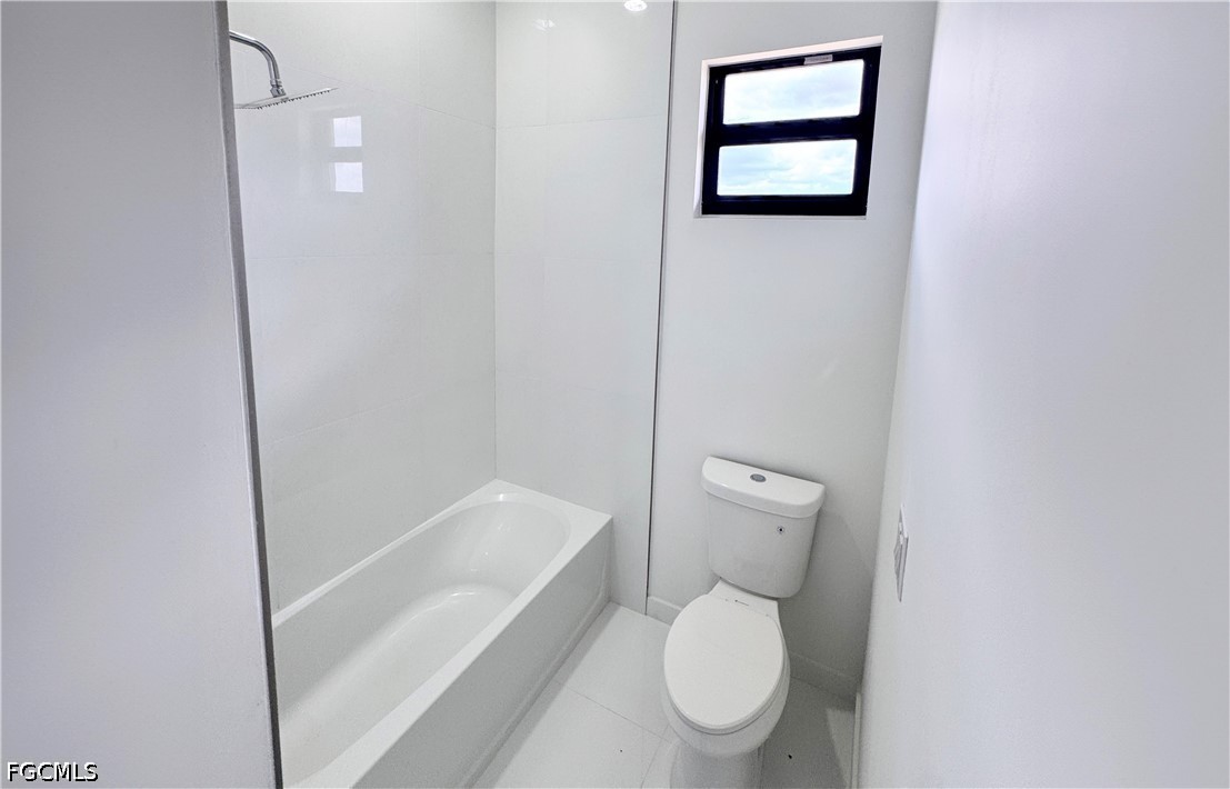 4 Bed SingleFamilyResidence for Sale in Cape Coral, photo 22