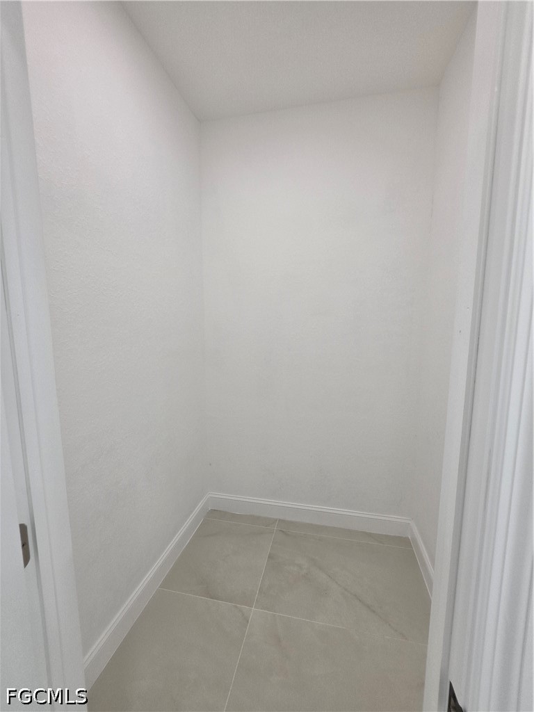 3 Bed SingleFamilyResidence for Sale in Lehigh Acres, photo 22
