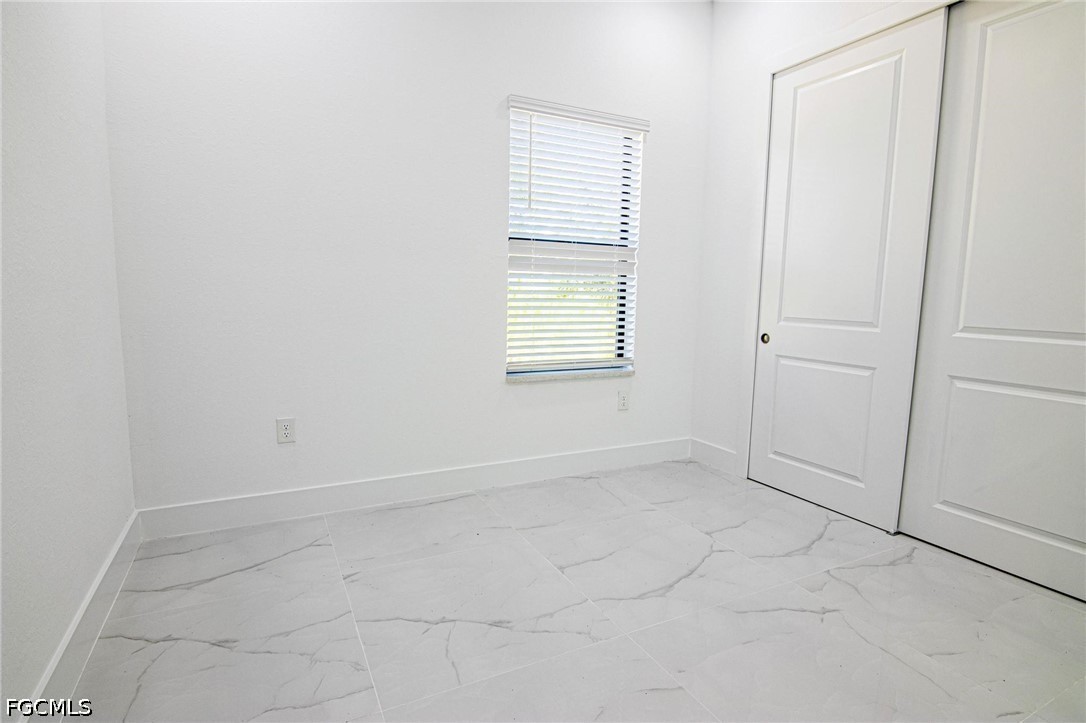 4 Bed SingleFamilyResidence for Sale in Lehigh Acres, photo 22