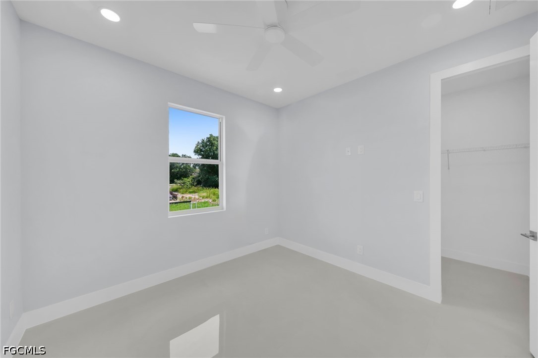 3 Bed SingleFamilyResidence for Sale in Lehigh Acres, photo 22