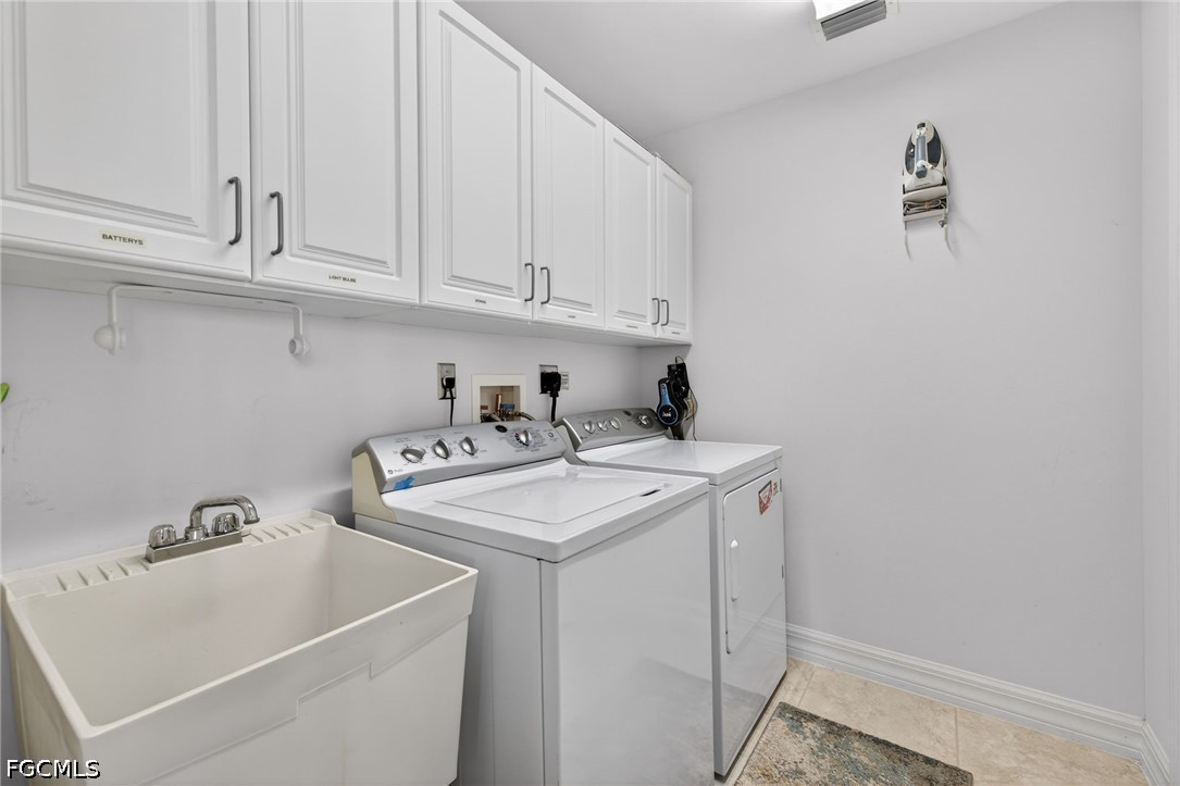 2 Bed Waterfront Home for Sale in North Star Yacht Club, photo 22