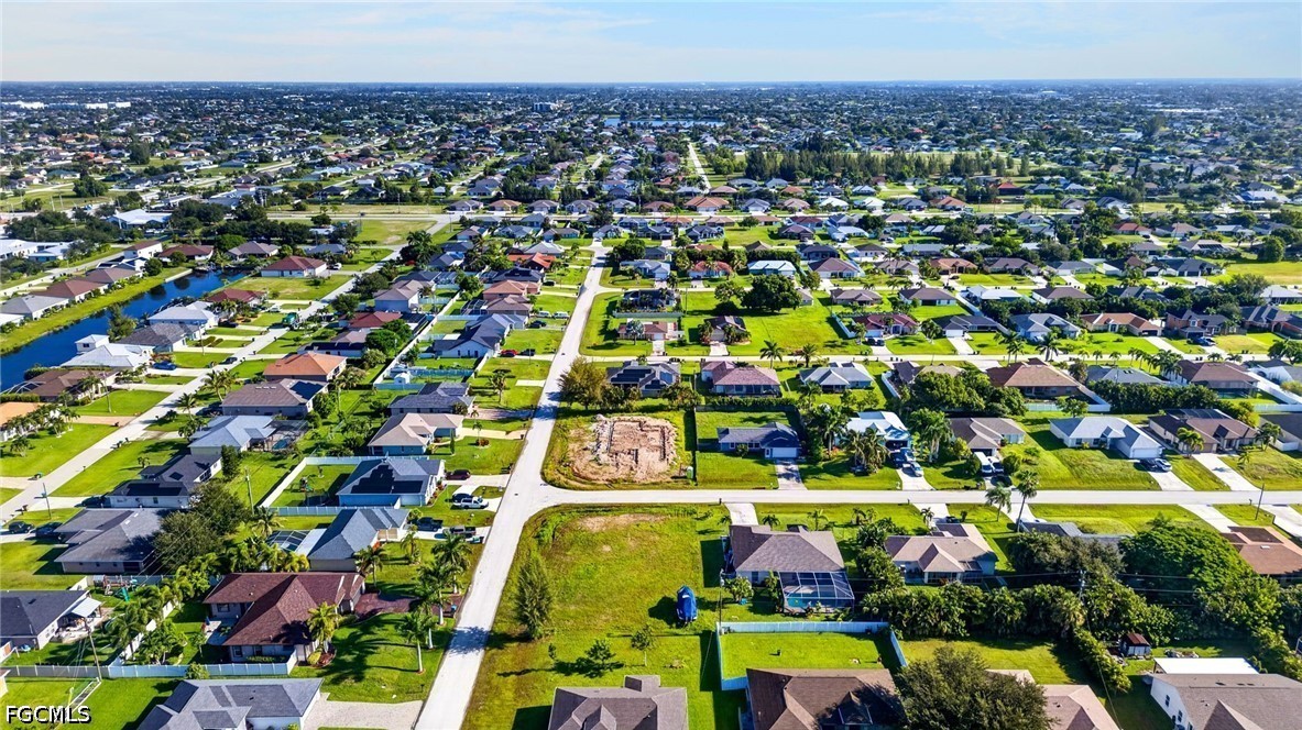 Residential for Sale in Cape Coral, photo 22