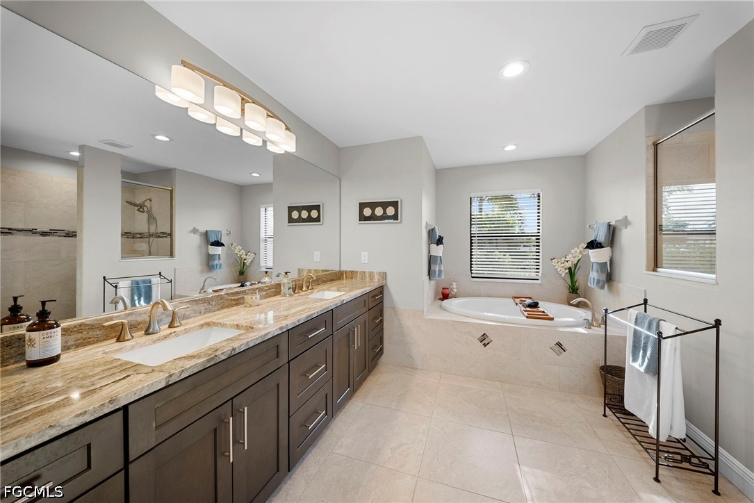 4 Bed Pool Home for Sale in Cape Coral, photo 22