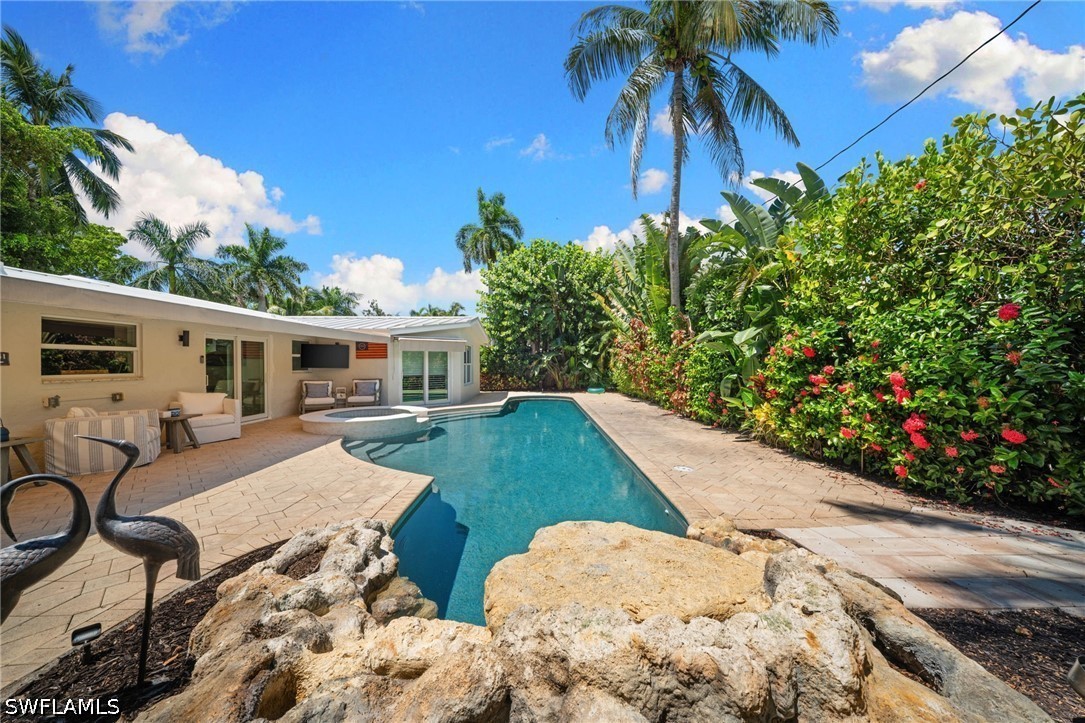 3 Bed Pool Home for Sale in Olde Naples, photo 22