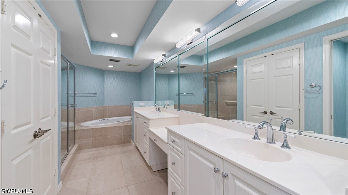3 Bed Waterfront Home for Sale in Naples, photo 22
