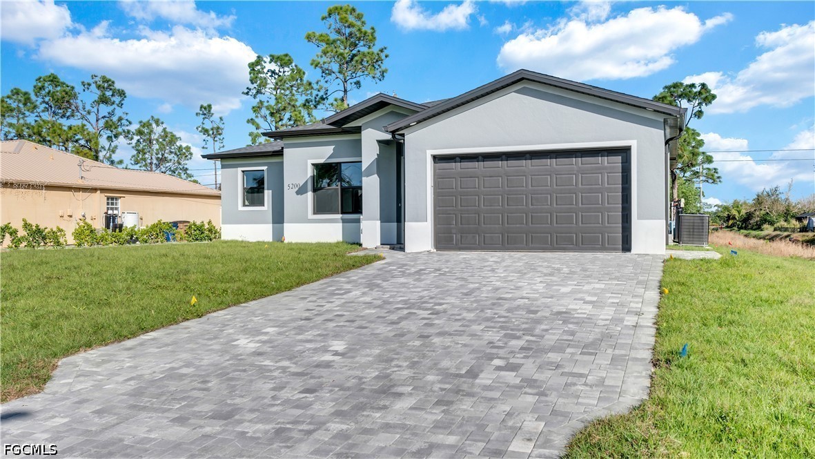 3 Bed SingleFamilyResidence for Sale in Lehigh Acres, photo 22