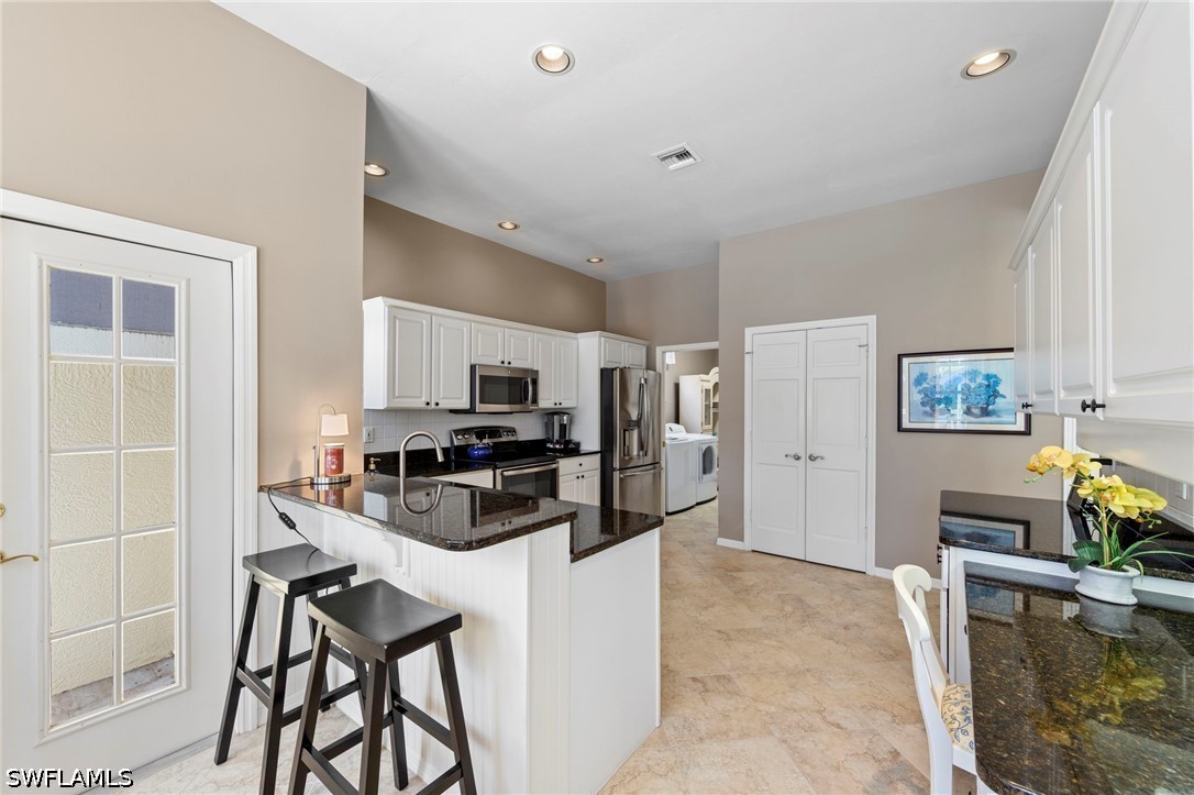 3 Bed Pool Home for Sale in Lake Club, photo 22