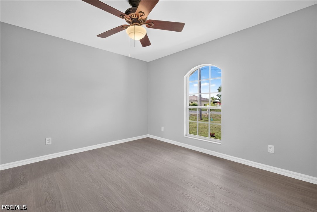 3 Bed SingleFamilyResidence for Sale in Lehigh Acres, photo 22