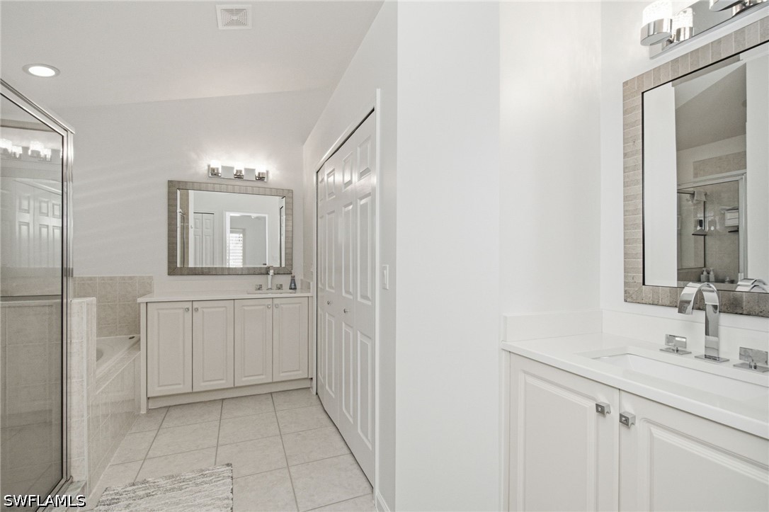 4 Bed SingleFamilyResidence for Sale in Naples, photo 22