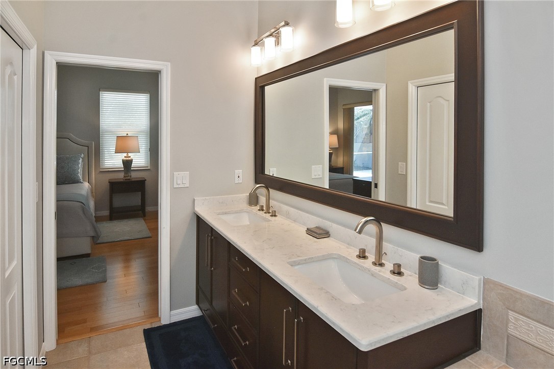 2 Bed Waterfront Home for Sale in Lakemont, photo 22