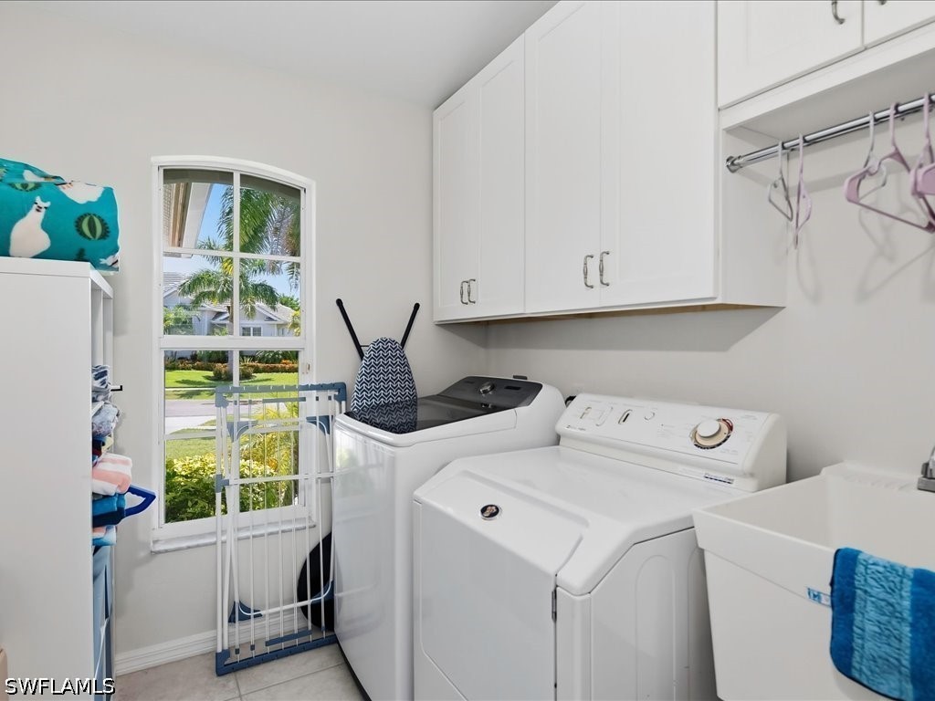 4 Bed Pool Home for Sale in Marco Island, photo 22