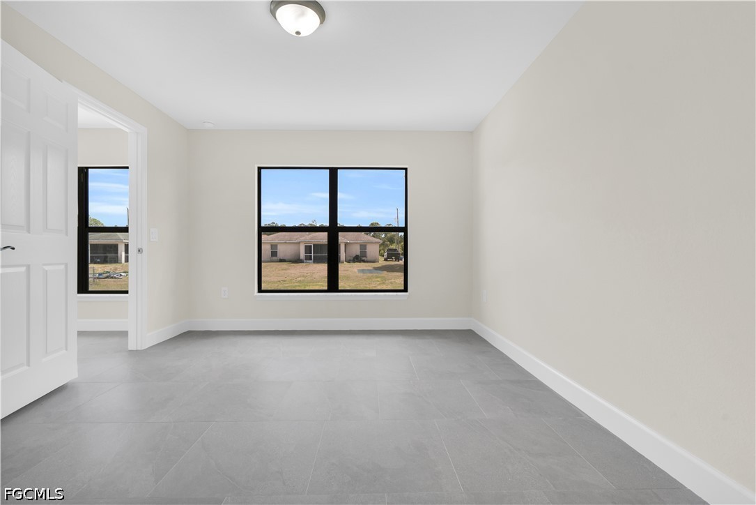 3 Bed SingleFamilyResidence for Sale in Lehigh Acres, photo 22
