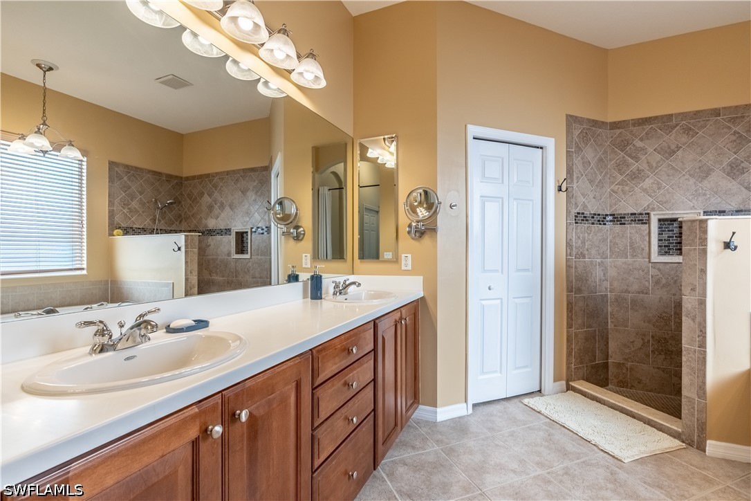 4 Bed Pool Home for Sale in Stoneybrook, photo 22