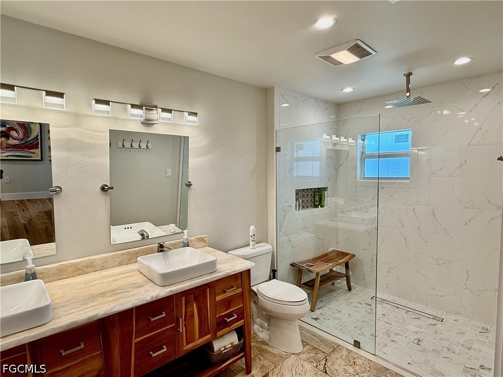 3 Bed Pool Home for Sale in Cape Coral, photo 22