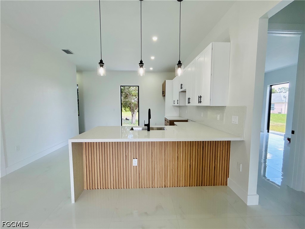 4 Bed SingleFamilyResidence for Sale in Lehigh Acres, photo 22