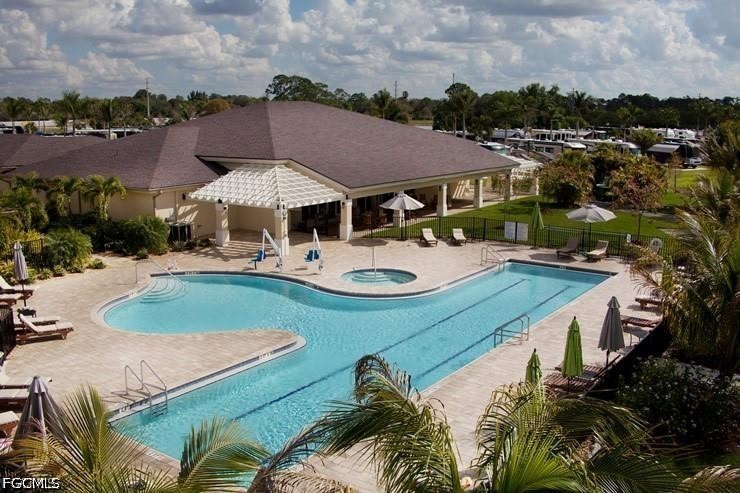 Waterfront Home for Sale in Fort Myers, photo 22