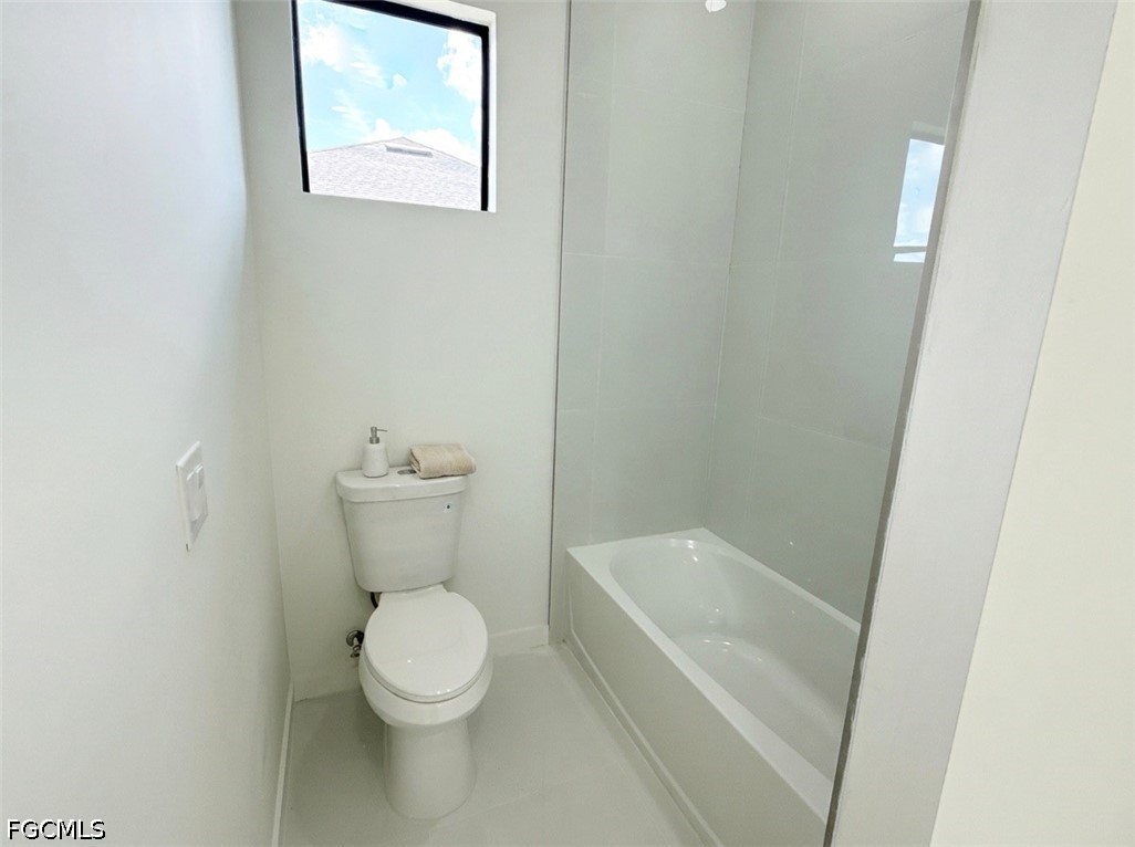 4 Bed SingleFamilyResidence for Sale in Cape Coral, photo 22