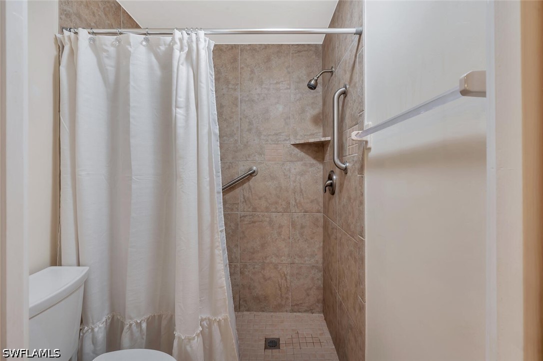 2 Bed Waterfront Home for Sale in Naples, photo 22