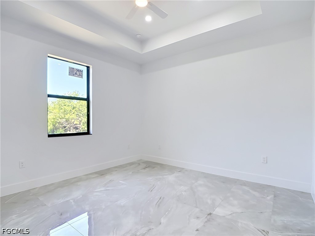3 Bed Waterfront Home for Sale in Lehigh Acres, photo 22