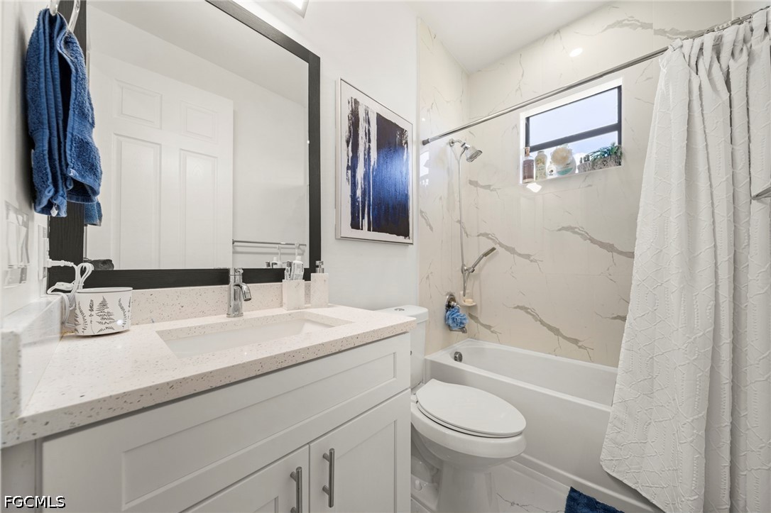 4 Bed SingleFamilyResidence for Sale in Lehigh Acres, photo 22