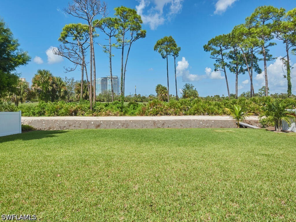 4 Bed SingleFamilyResidence for Sale in El Dorado Acres, photo 22