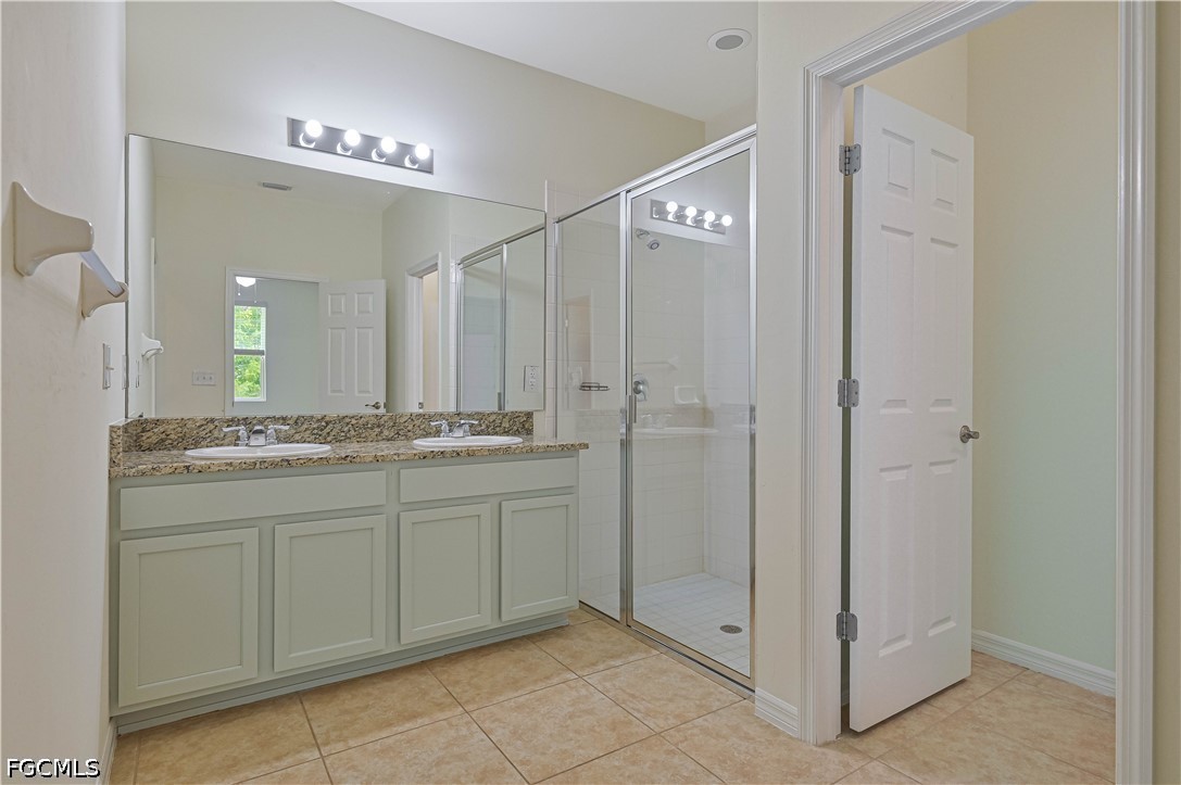 3 Bed SingleFamilyResidence for Sale in Cape Coral, photo 22