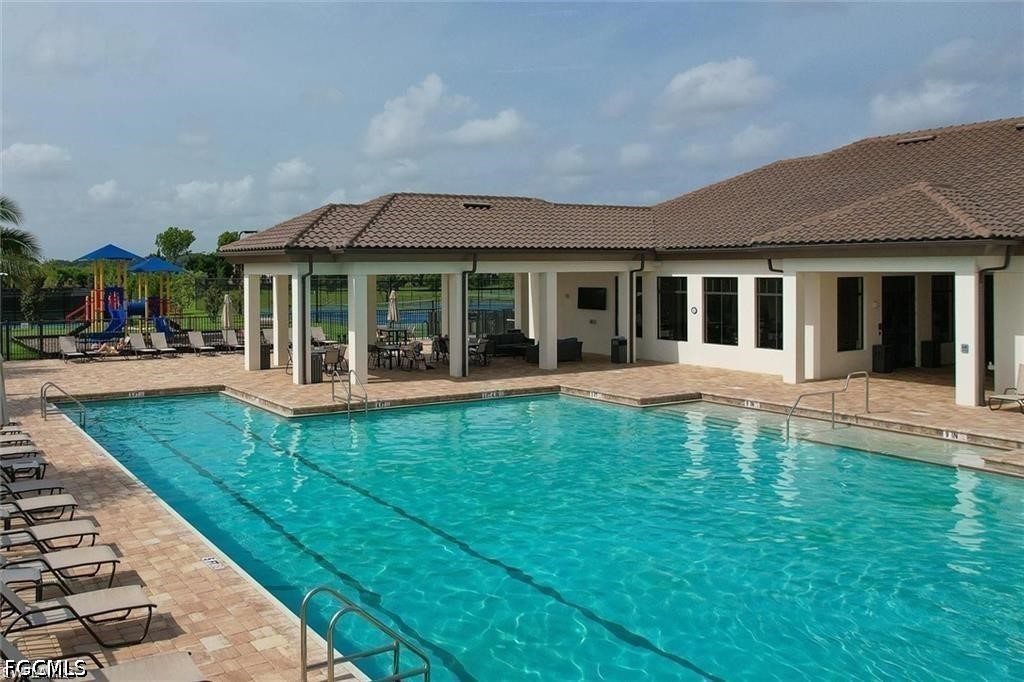 3 Bed Townhouse for Sale in Portico, photo 22