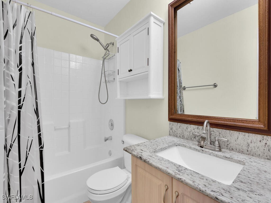3 Bed SingleFamilyResidence for Sale in Naples, photo 23