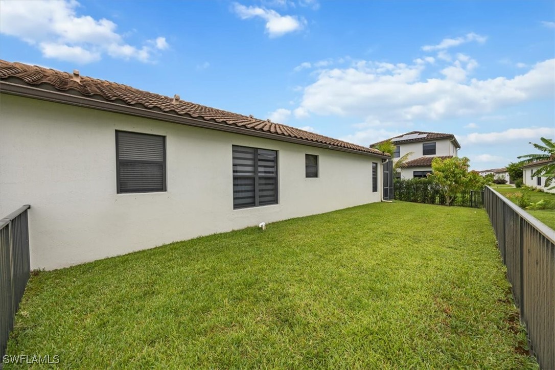 3 Bed SingleFamilyResidence for Sale in Silverwood, FL — photo 23