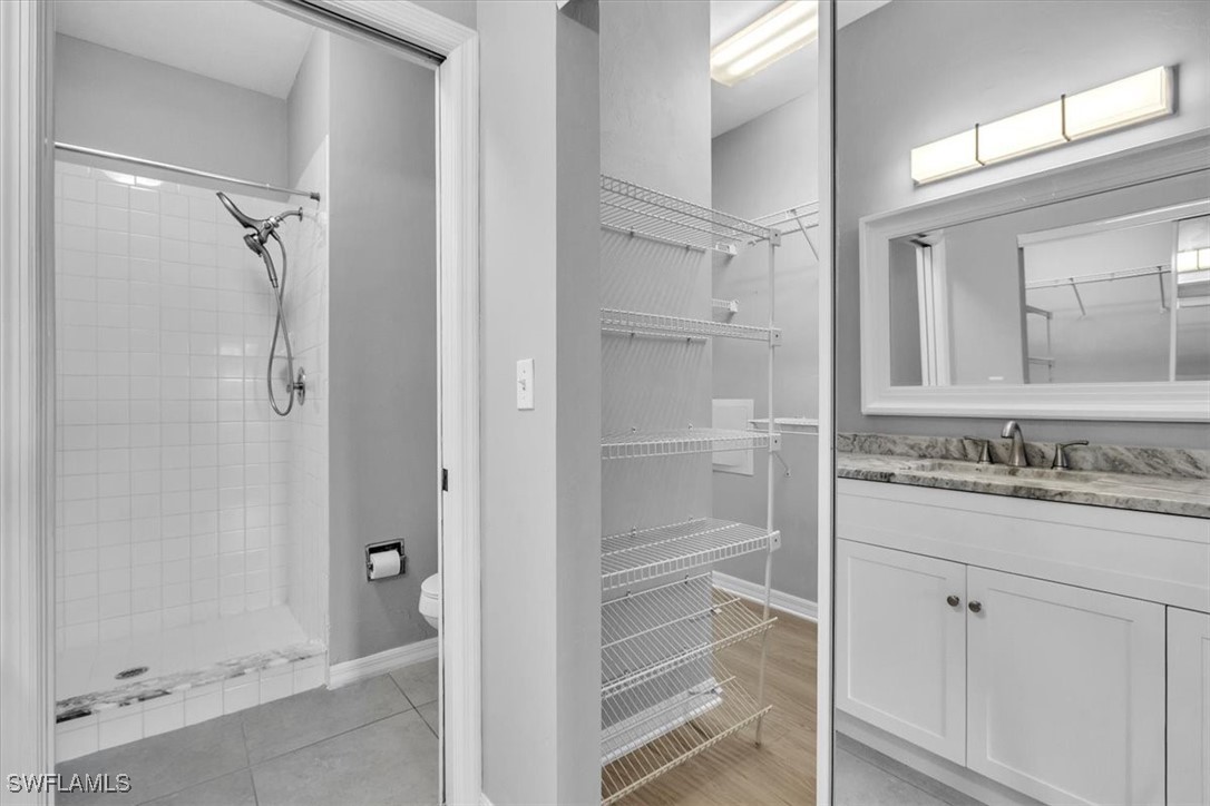 2 Bed Condominium for Sale in Twelve Oaks, photo 23