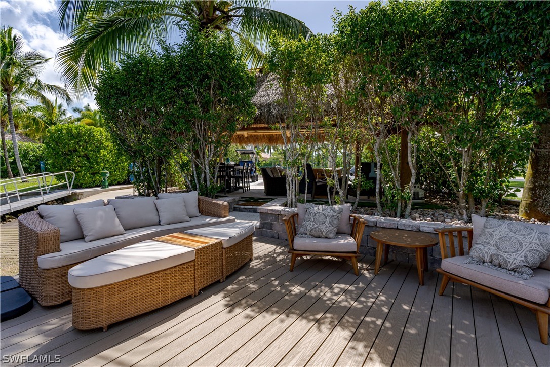 Waterfront Home for Sale in Naples, photo 23