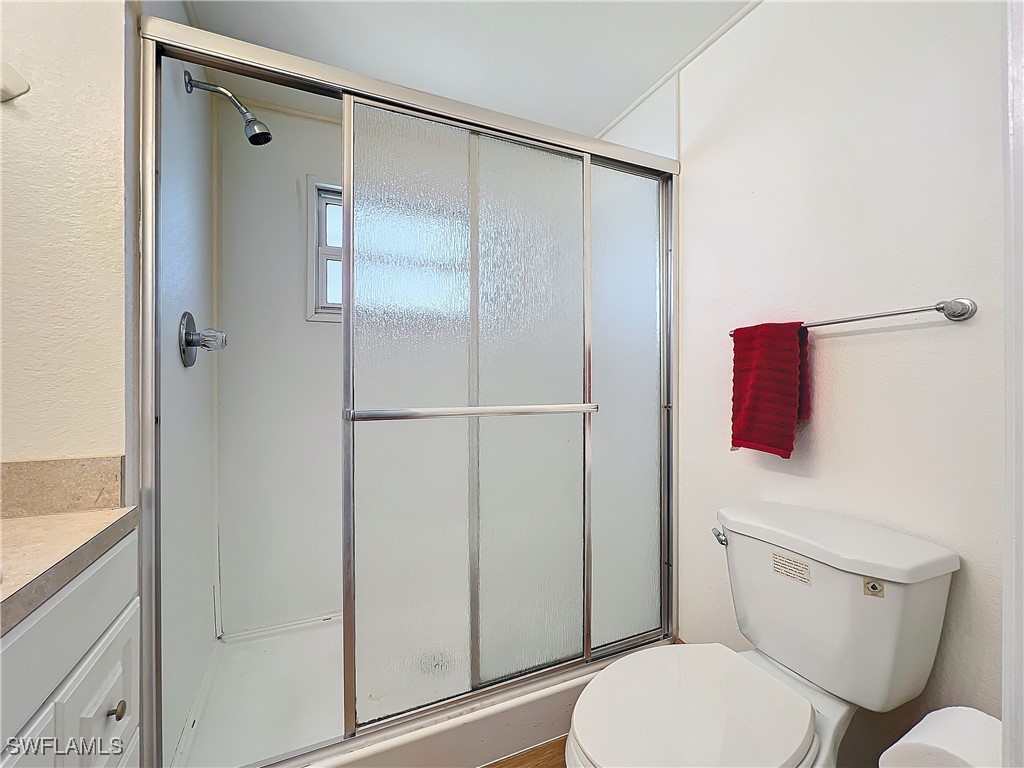 2 Bed ManufacturedHome for Sale in Mobile Manor, FL, $75,000 — photo 23