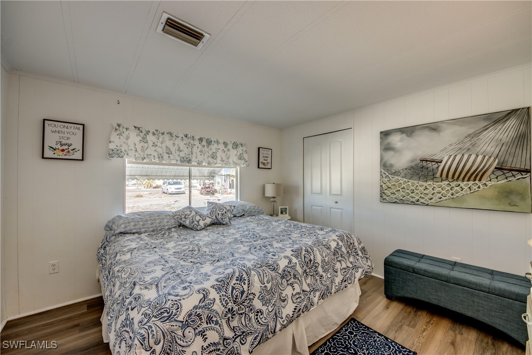 2 Bed ManufacturedHome for Sale in Pine Island Cove, photo 23
