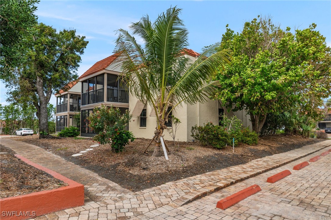 1 Bed Waterfront Home for Sale in Sanibel, photo 23
