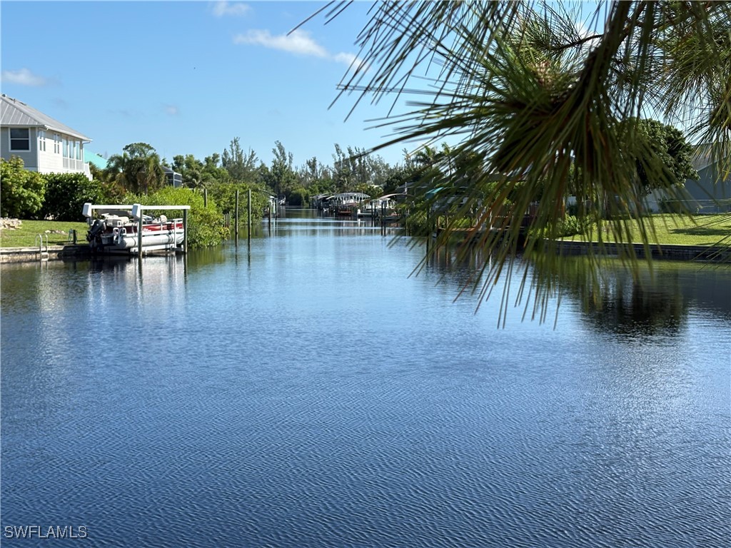 2 Bed Pool Home for Sale in Charlotte Shores, FL, $339,900 — photo 23
