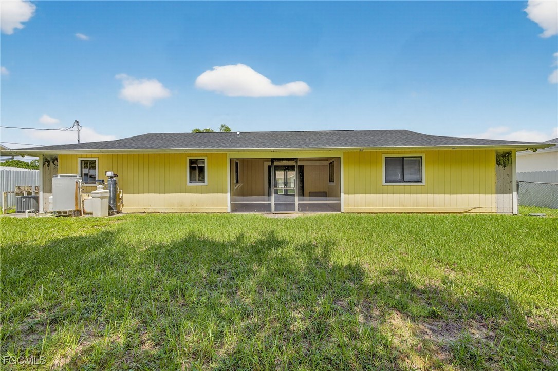 2 Bed SingleFamilyResidence for Sale in Not Applicable, FL — photo 23