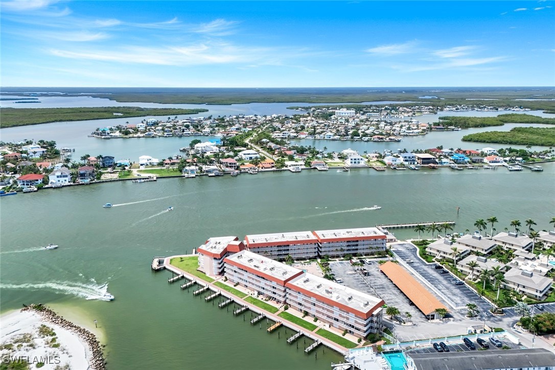2 Bed Waterfront Home for Sale in Marco Island, photo 23