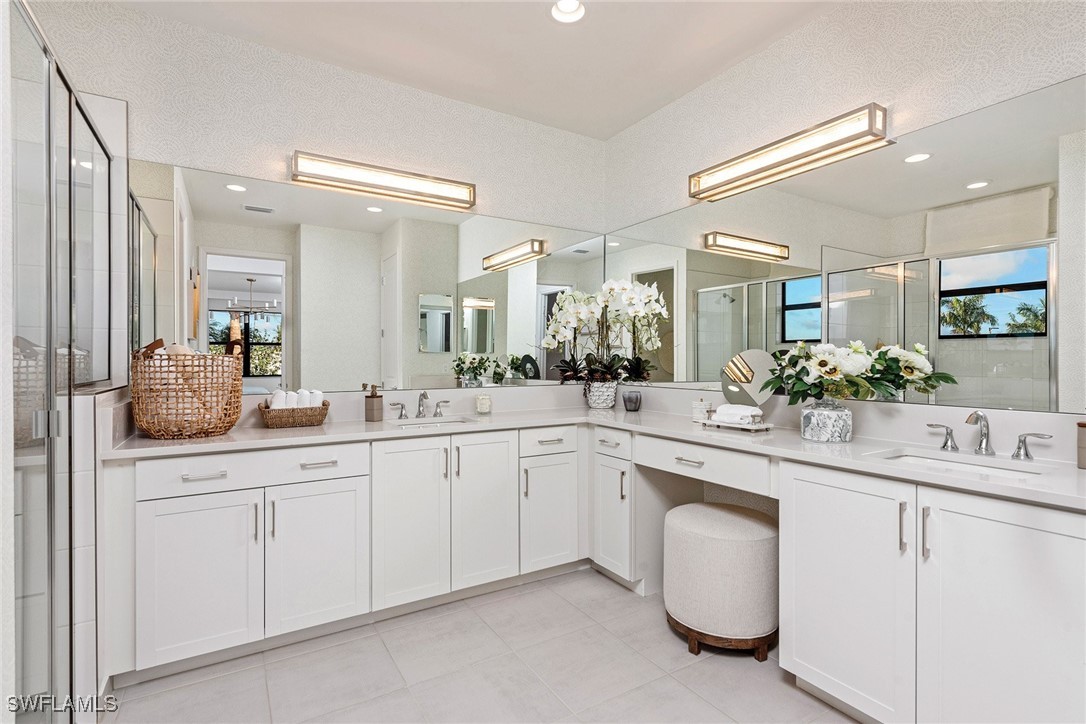 3 Bed SingleFamilyResidence for Sale in Valencia Harbor, FL — photo 23