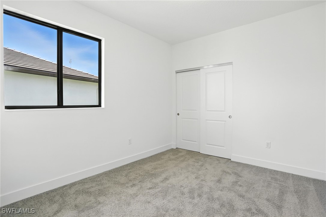3 Bed SingleFamilyResidence for Sale in Silverwood, FL — photo 23