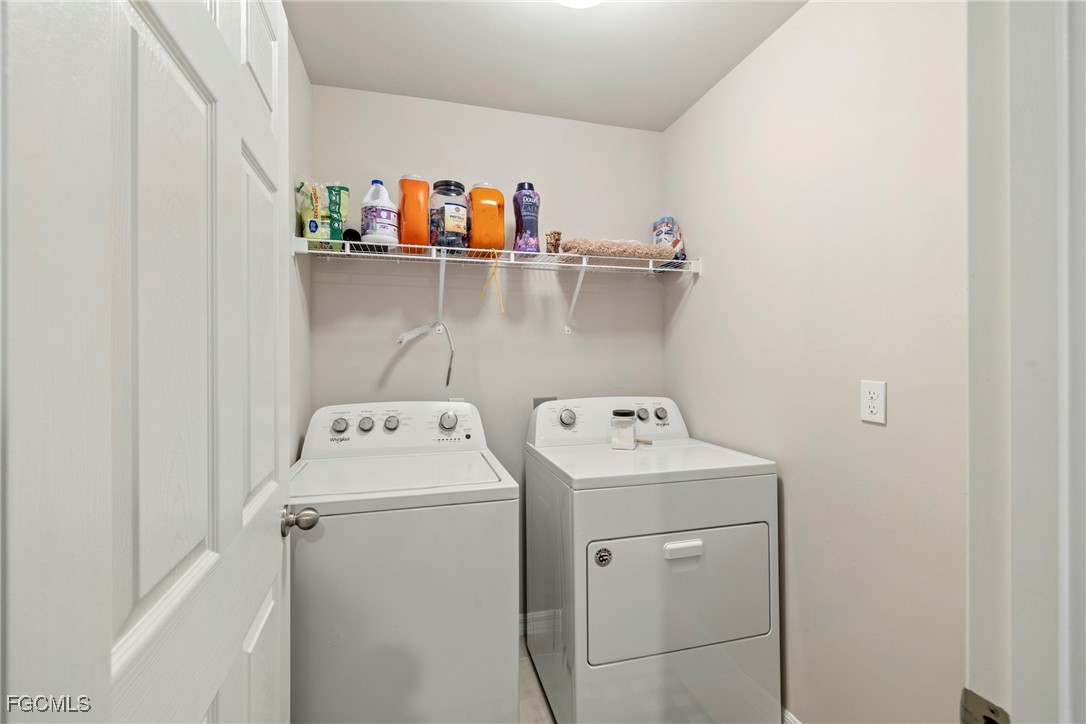3 Bed SingleFamilyResidence for Sale in Rio Villa Lakes, FL — photo 23