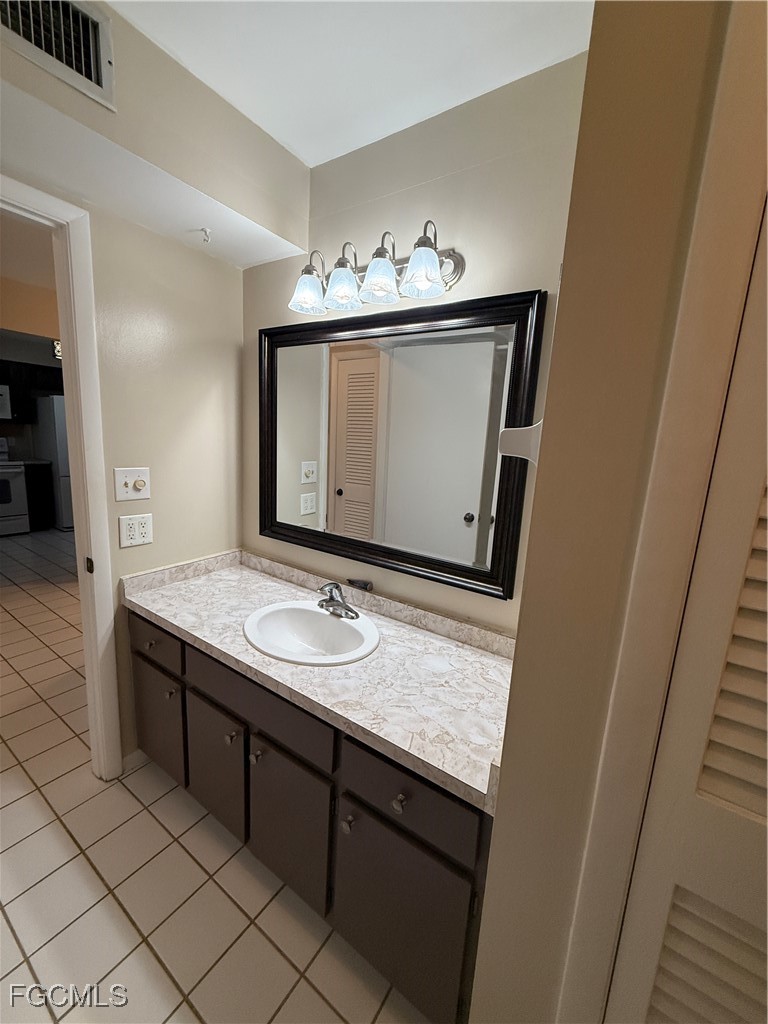 2 Bed Condominium for Sale in Greenwood Condo, FL, $114,500 — photo 23