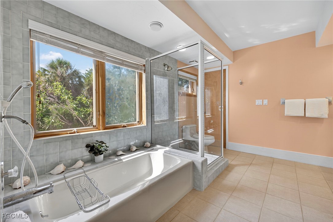 3 Bed Waterfront Home for Sale in Sanibel, FL, $750,000 — photo 23