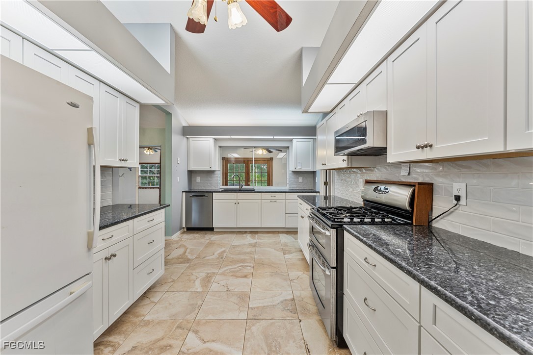 3 Bed SingleFamilyResidence for Sale in North Fort Myers, photo 23