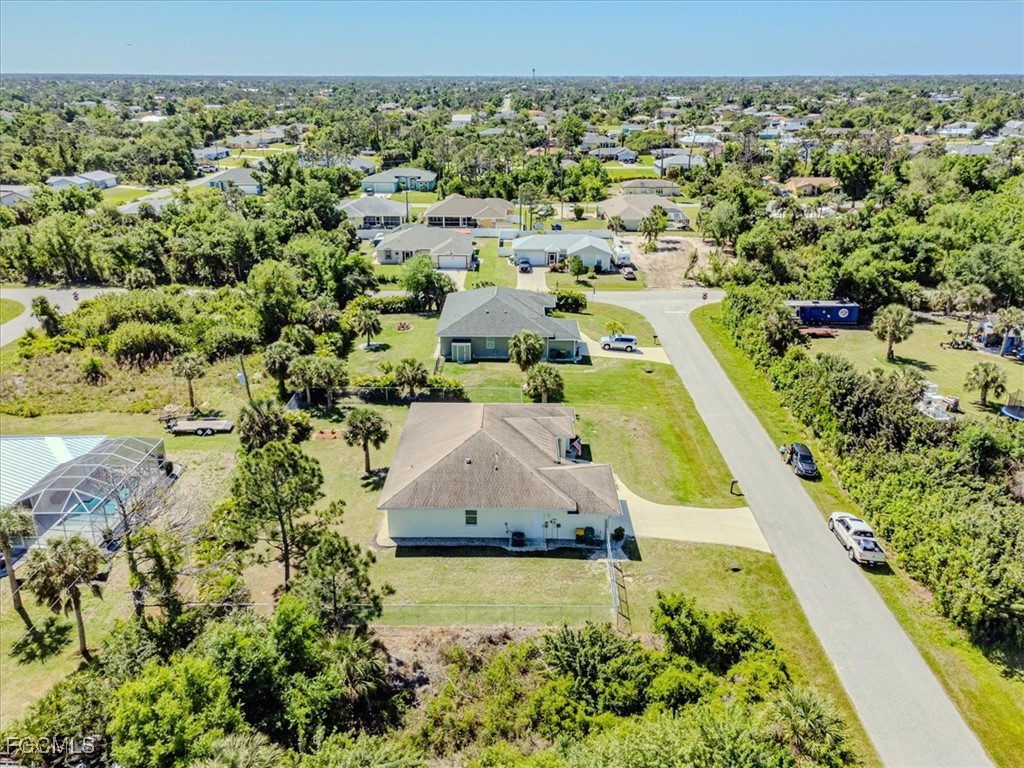 3 Bed SingleFamilyResidence for Sale in Port Charlotte, photo 23