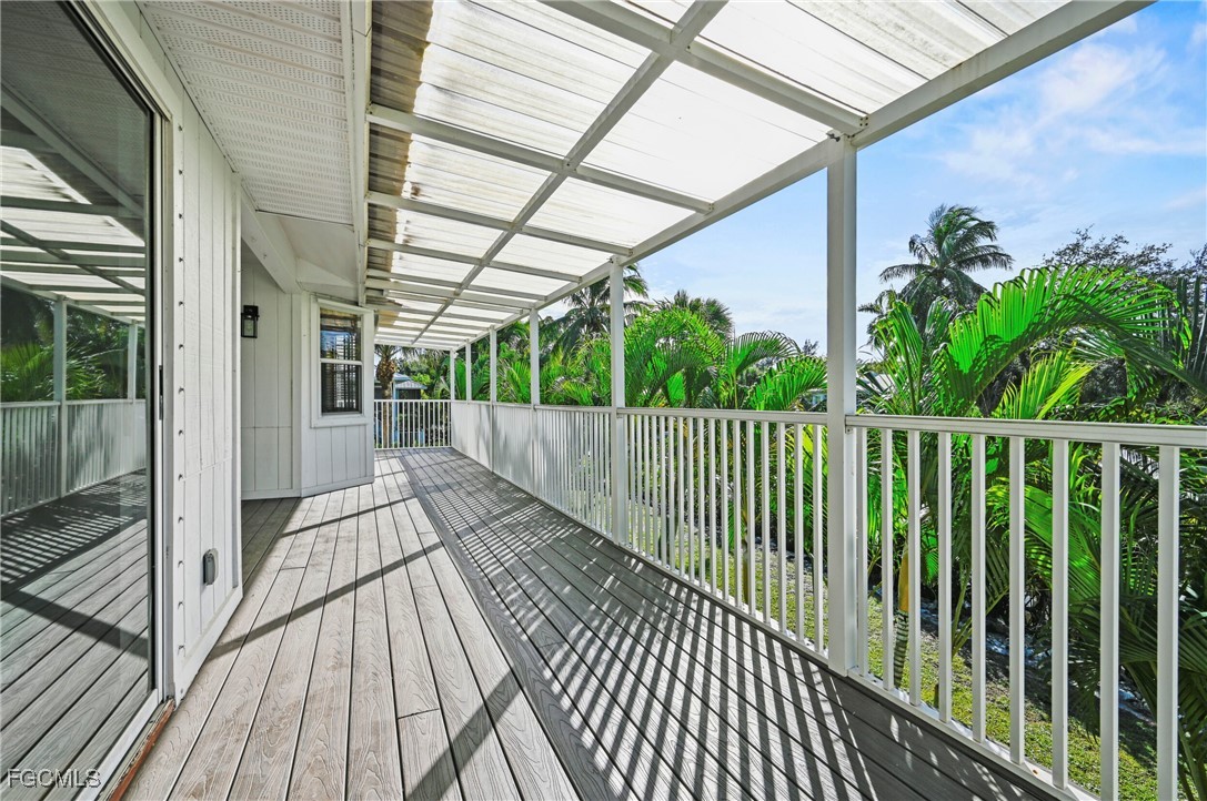 5 Bed Waterfront Home for Sale in Avion Park, photo 23