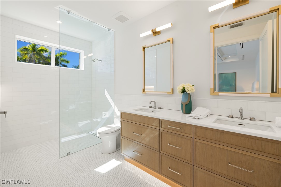 5 Bed Pool Home for Sale in Olde Naples, photo 23