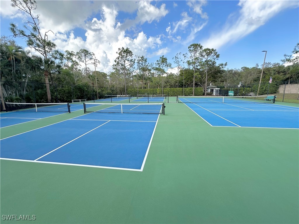2 Bed Condominium for Sale in Cypress Walk, photo 23