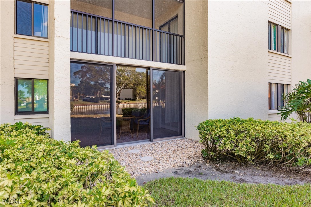 2 Bed Waterfront Home for Sale in Fort Myers, photo 23