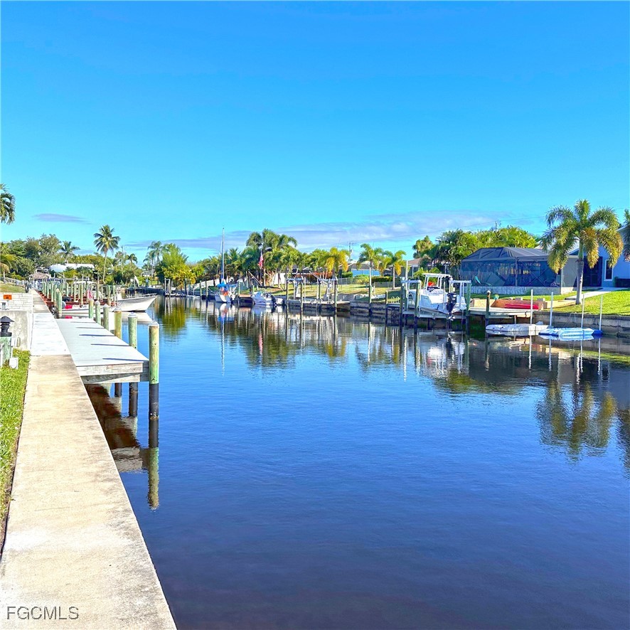 2 Bed Waterfront Home for Sale in Mark I, photo 23