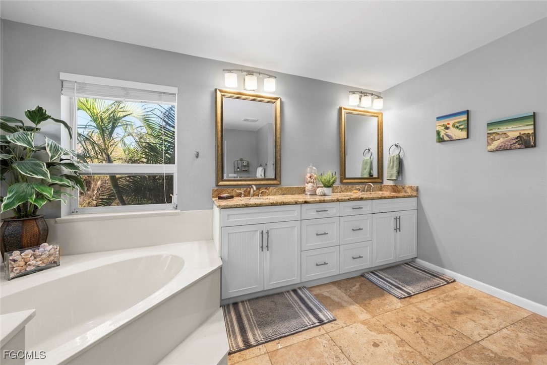 2 Bed Pool Home for Sale in Del Sega, photo 23